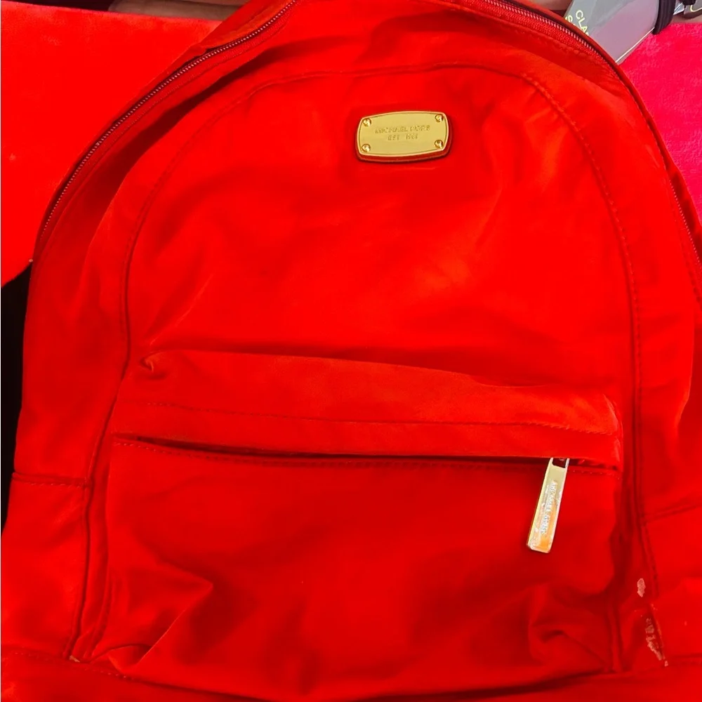MICHAEL KORS MEDIUM JET SET RED BACKPACK 🎒W/ Gold Accents